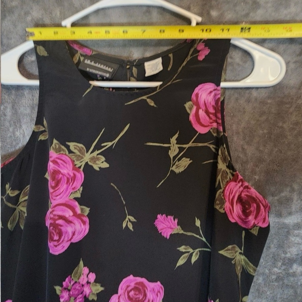 Floral Black Maxi Dress - Picture 6 of 9